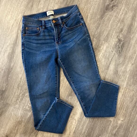 J. Crew medium wash Skinny Jegging jeans with great stretch Size 25 Petite - Picture 1 of 8